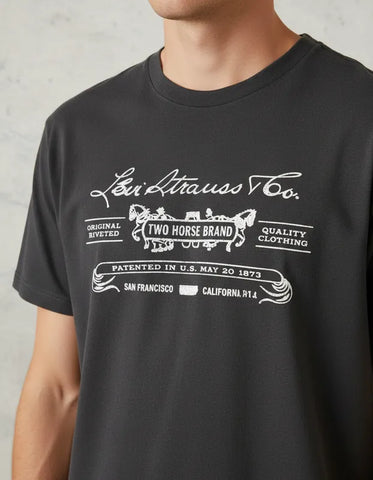 CAMISETA MASCULINA TWO HORSES PRETA LEVI´S® ORIGINAL LB0013232
