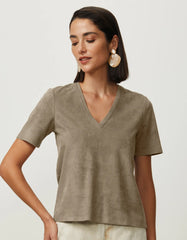 T-SHIRT FEMININO SUEDE DECOTE V SHOULDER ORIGINAL 241404007
