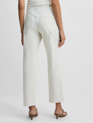 CALCA FEMININA RETA NERVURA SHOULDER ORIGINAL 012523779001