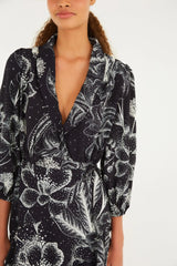 VESTIDO FEMININO CURTO CEU DE FLOR FARM ORIGINAL 341384