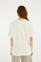 TSHIRT FEMININA MEDIA PAISAGEM CARIOCA OFF WHITE FARM ORIGINAL 358704