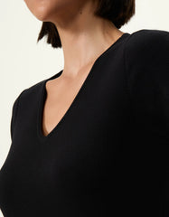 T-SHIRT FEMININA CANELADA PRETA SHOULDER ORIGINAL  011134000007