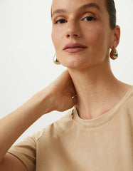 T-SHIRT FEMININO SUEDE SHOULDER ORIGINAL 241403008