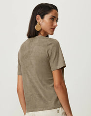 T-SHIRT FEMININO SUEDE DECOTE V SHOULDER ORIGINAL 241404007