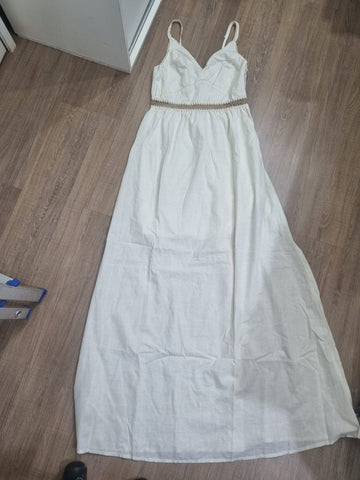 VESTIDO FEMININO LONGO COM AVIAMENTO OFF WHITE GATABAKANA ORIGINAL